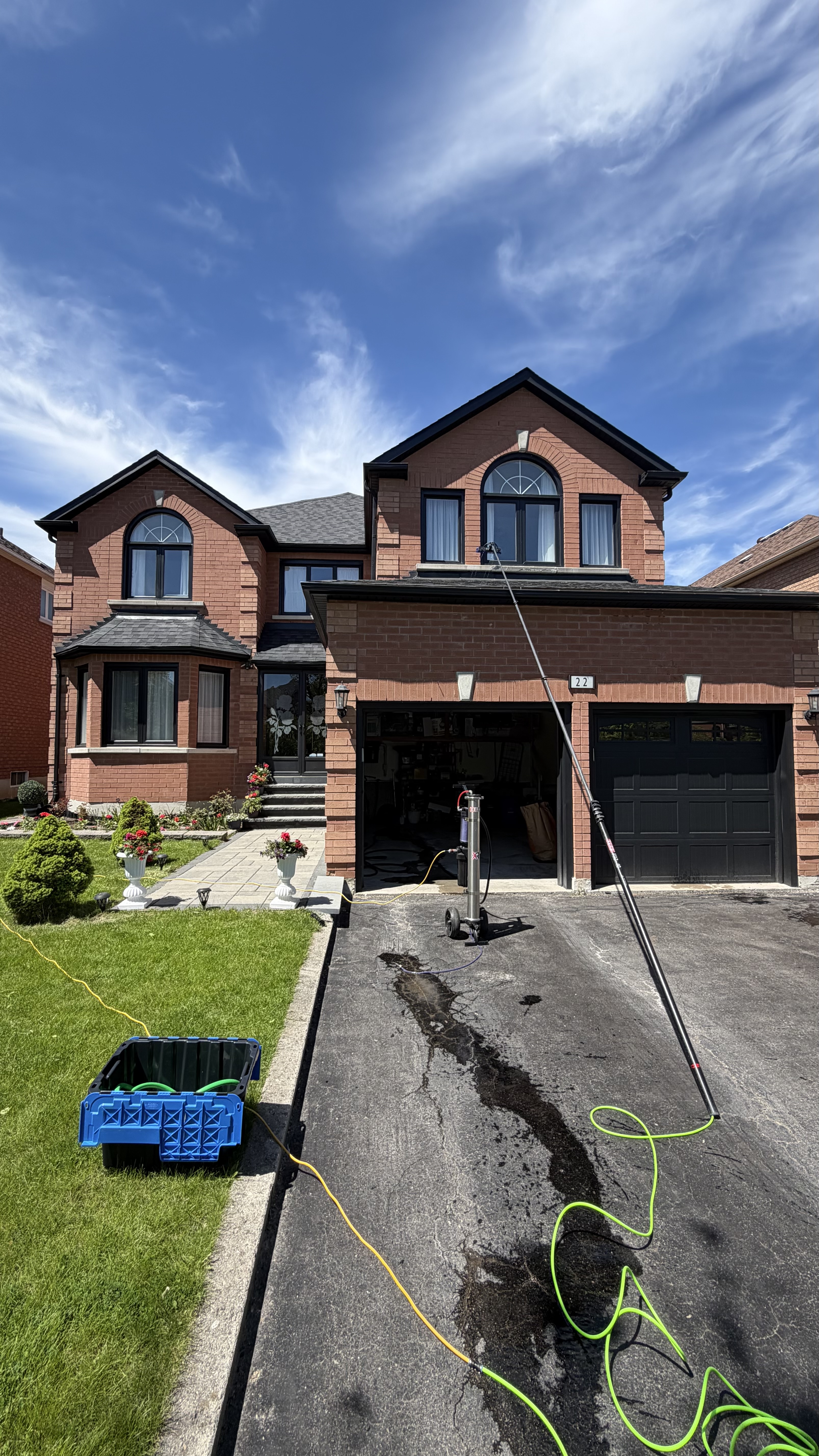 Professional residential window cleaning in Toronto